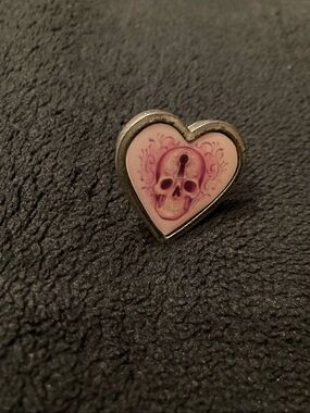Classic Hardware Heart Skull Pink Enamel Ring - Women Jewelry